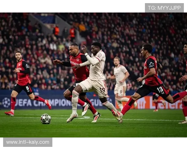 拜仁2-0胜勒沃库森，凯恩复出破门稳居榜首